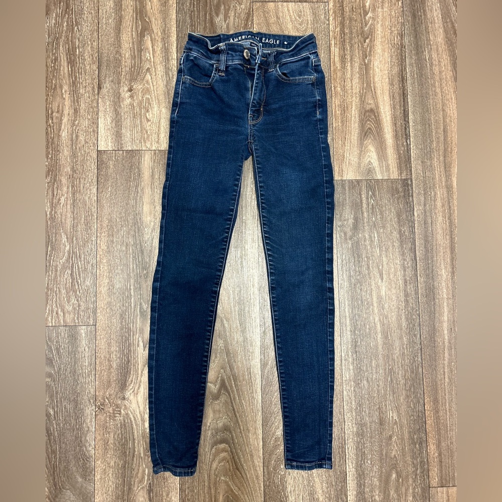 AMERICAN EAGLE Super Stretch Skinny Jeans - Size 00 R; Dark Blue